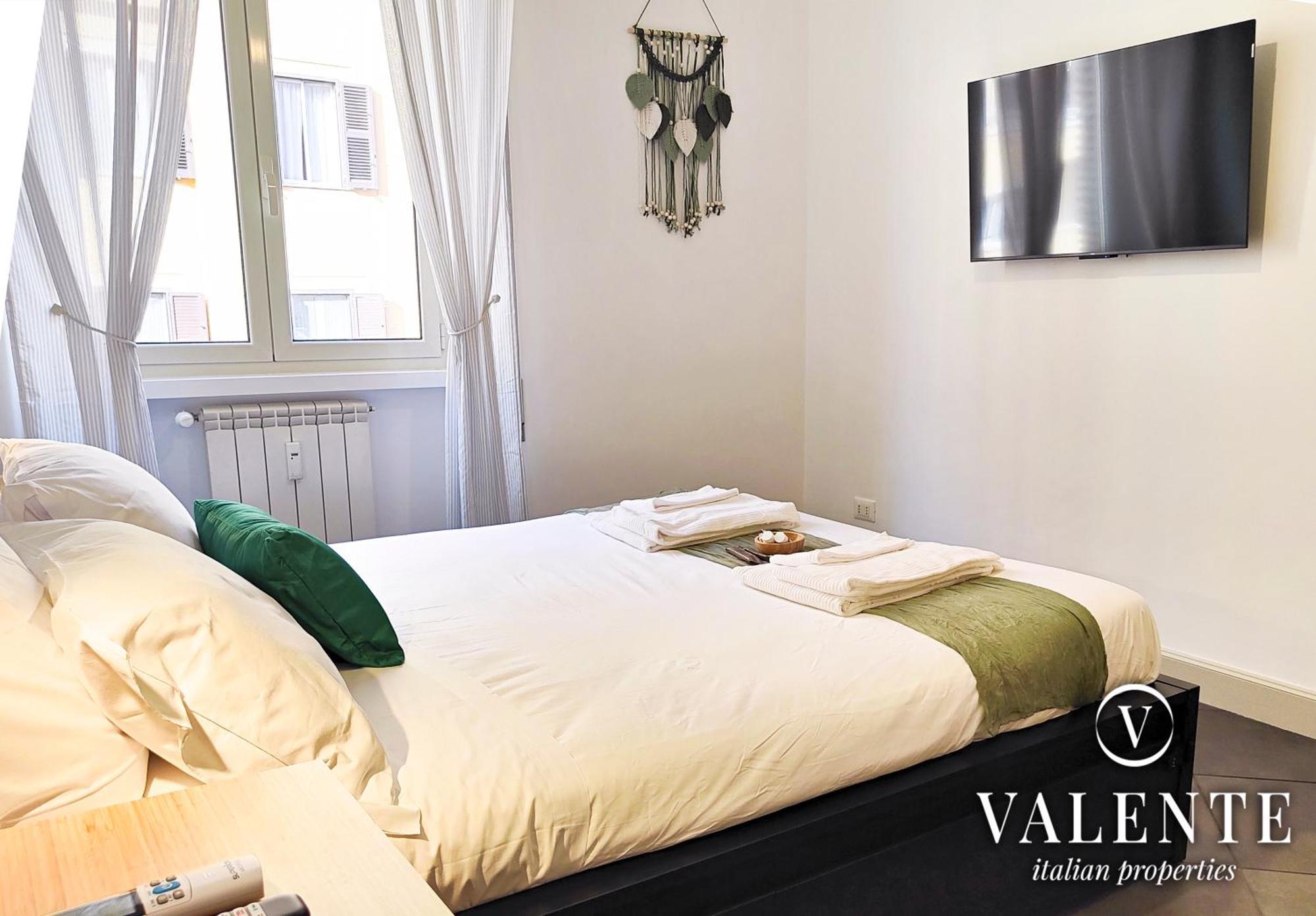 Piramide - 20min Walking From Colosseum - 1min From Metro Station - Valente Italian * Rome